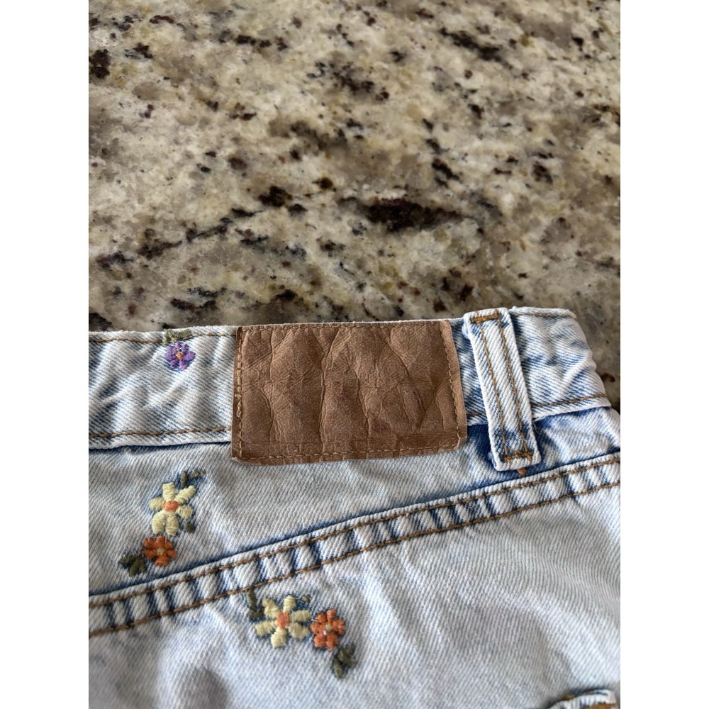 Cotton On Women's High Mom Denim Shorts size 12. Embroidered flowers, distressed - Picture 7 of 10